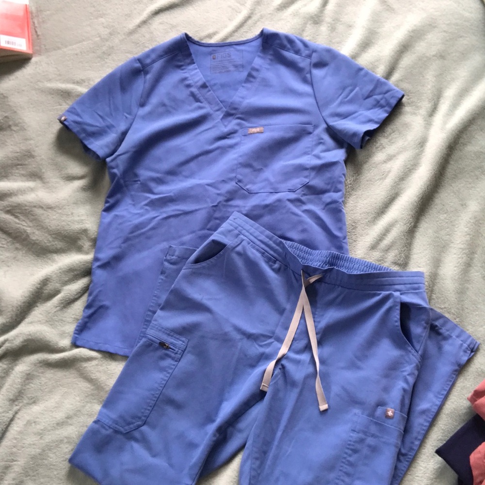 FIGS ceil blue Catarina one pocket top and Yola skinny scrub pant